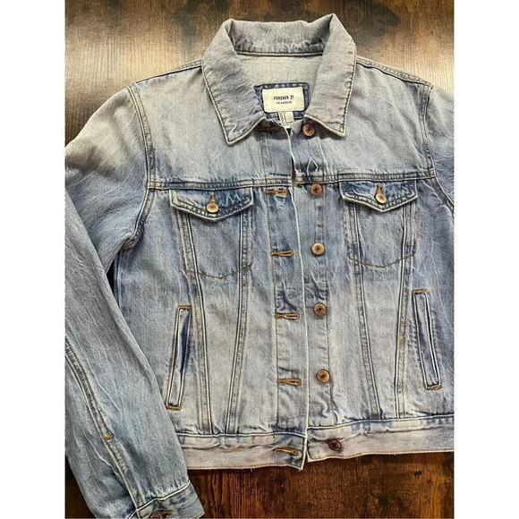 F21 retro style Jean jacket  Size S - Picture 3 of 11
